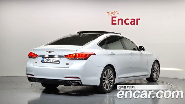Hyundai Genesis из Кореи Encar