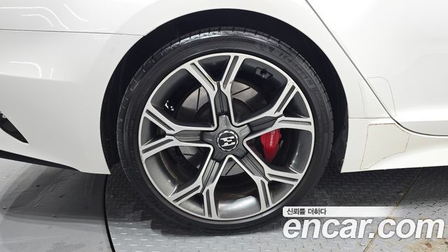 Kia Stinger из Кореи Encar