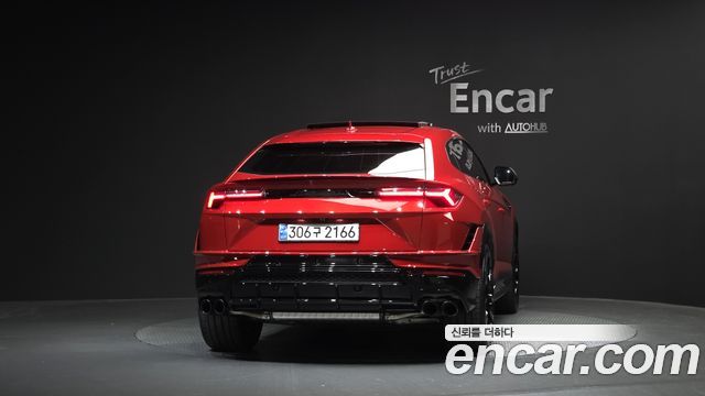 Lamborghini Urus из Кореи Encar