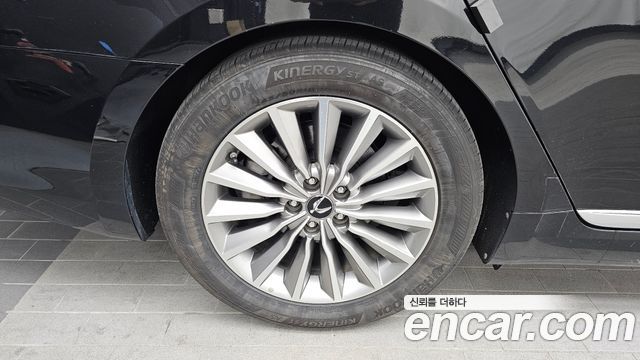 Hyundai Equus из Кореи Encar