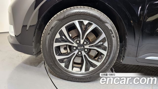 Kia Carnival 9-Seater Noblesse — пробег 103 900 км — фото 5 из 5