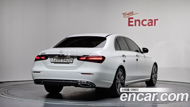 Mercedes-Benz E-Class из Кореи Encar