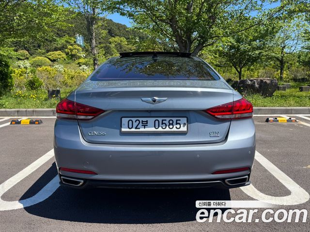 Hyundai Genesis из Кореи Encar