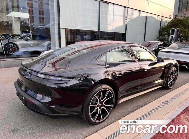 Porsche Taycan из Кореи Encar