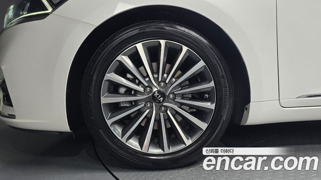 Kia K7 из Кореи Encar