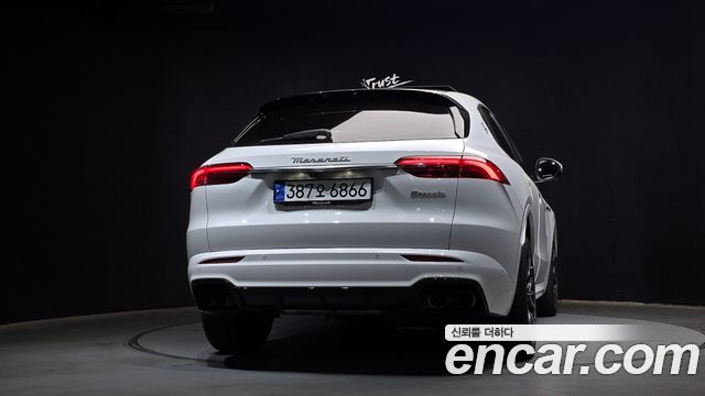 Maserati Grecale 2.0 AWD GT — пробег 47 017 км — фото 4 из 5