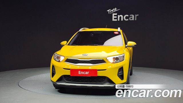 Kia Stonic из Кореи Encar