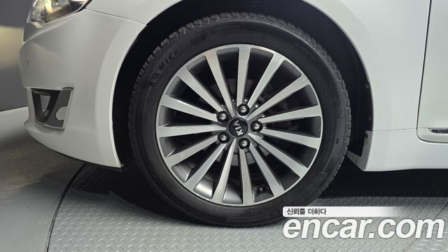 Kia K7 из Кореи Encar