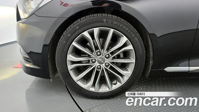 Hyundai Genesis из Кореи Encar