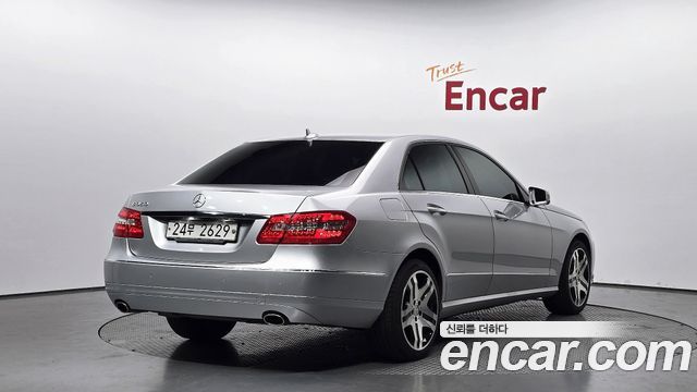 Mercedes-Benz E-Class из Кореи Encar