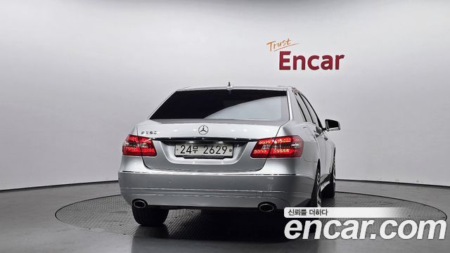 Mercedes-Benz E-Class из Кореи Encar