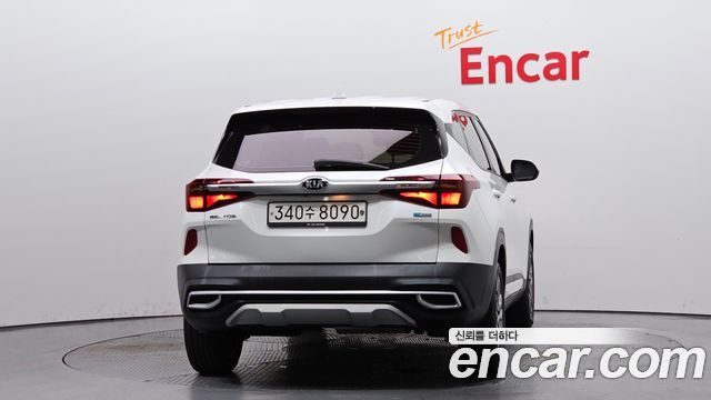 Kia Seltos из Кореи Encar