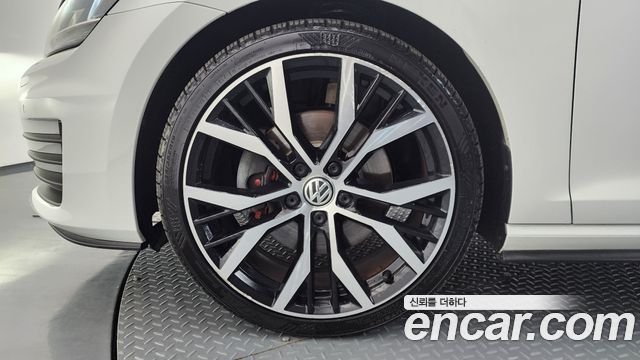 Volkswagen Golf из Кореи Encar