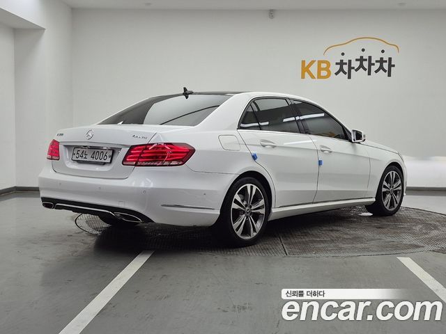 Mercedes-Benz E-Class E300 4MATIC Avantgarde — пробег 178 402 км — фото 3 из 5