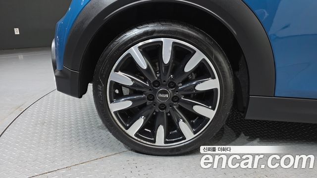 Mini Cooper из Кореи Encar