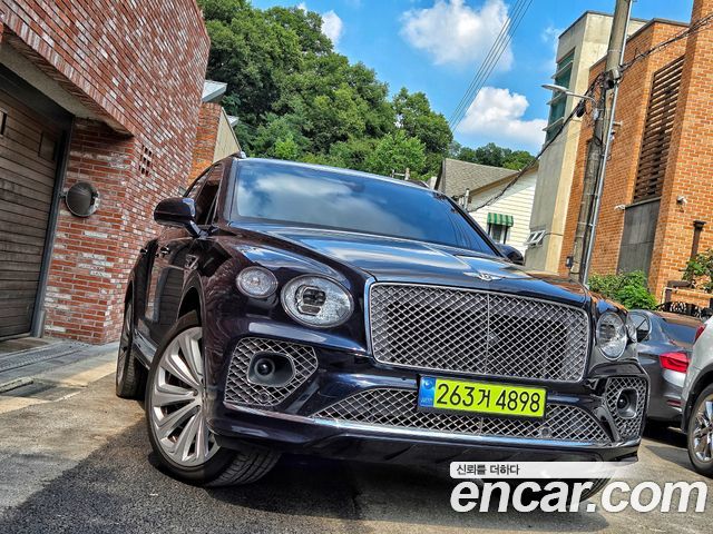 Bentley Bentayga 4.0 V8 — пробег 49 000 км — фото 2 из 5