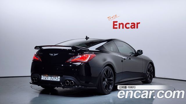 Hyundai Genesis из Кореи Encar