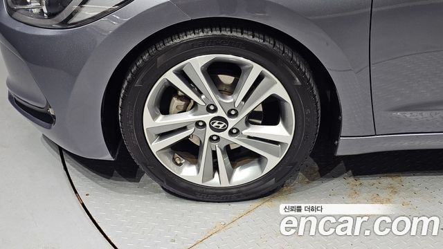 Hyundai AVANTE из Кореи Encar