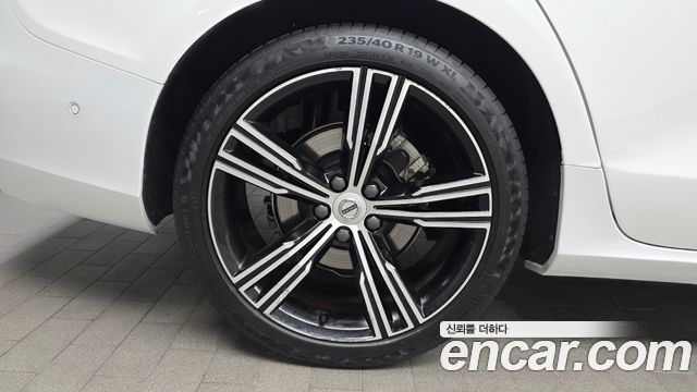 Volvo S60 из Кореи Encar