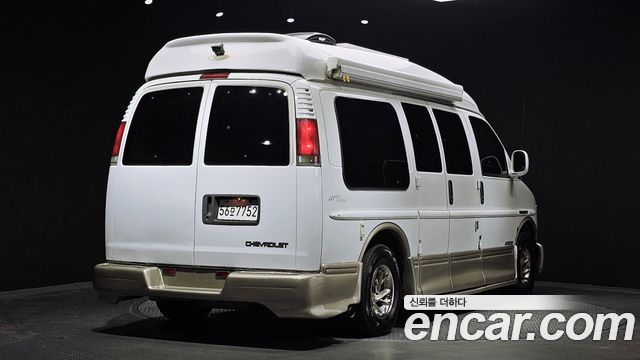 Chevrolet Chevy Van 11-Seater — пробег 212 244 км