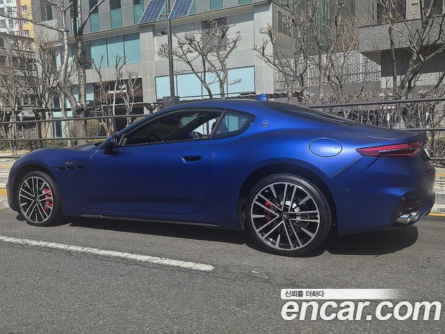 Maserati GranTurismo 3.0 V6 Trofeo — пробег 630 км