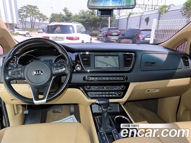 Kia Carnival из Кореи Encar