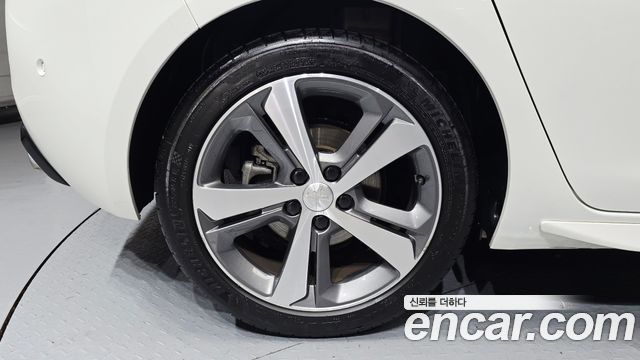 Peugeot 308 1.5 BlueHDi GT Line — пробег 23 805 км