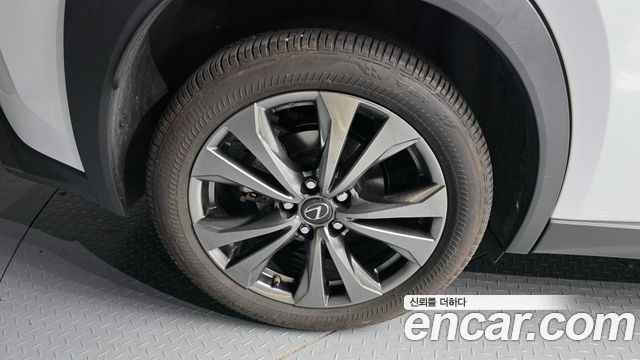 Lexus UX из Кореи Encar