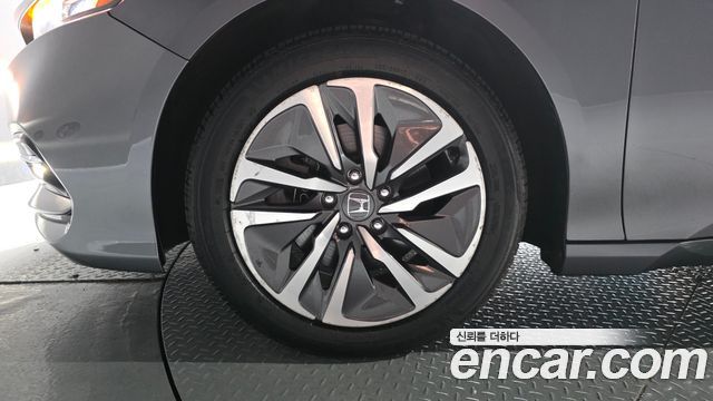 Honda Accord 2.0 Hybrid Touring — пробег 78 888 км