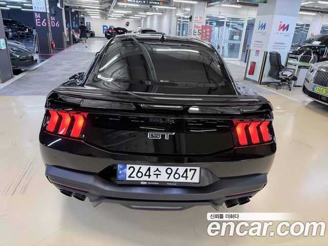 Ford Mustang 5.0 GT Premium Coupe — пробег 19 400 км — фото 4 из 5