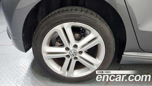 Volkswagen Polo из Кореи Encar