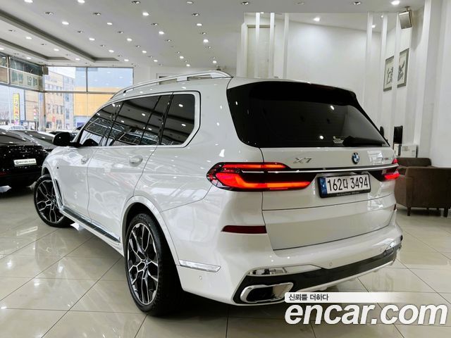 BMW X7 xDrive 40i M Sport 6STR — пробег 67 595 км — фото 2 из 5