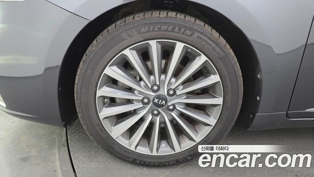 Kia K7 из Кореи Encar