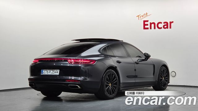 Porsche Panamera 3.0 AWD — пробег 72 165 км — фото 2 из 5