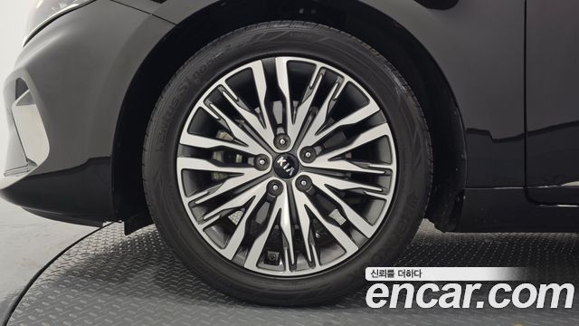 Kia K7 из Кореи Encar