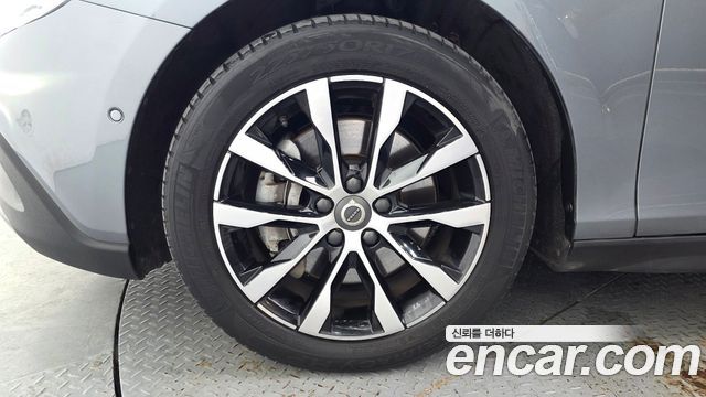Volvo V40 из Кореи Encar