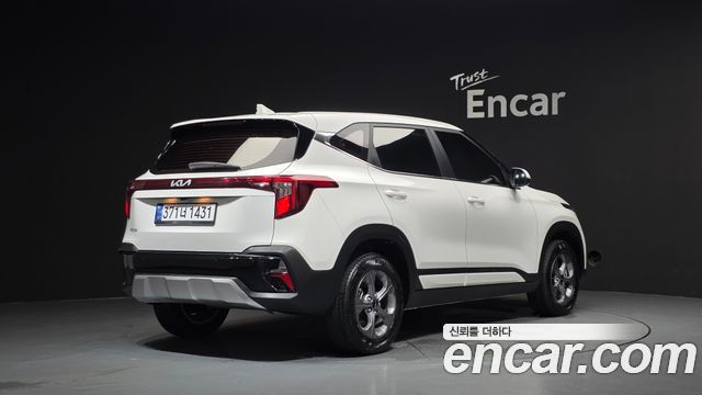 Kia Seltos из Кореи Encar