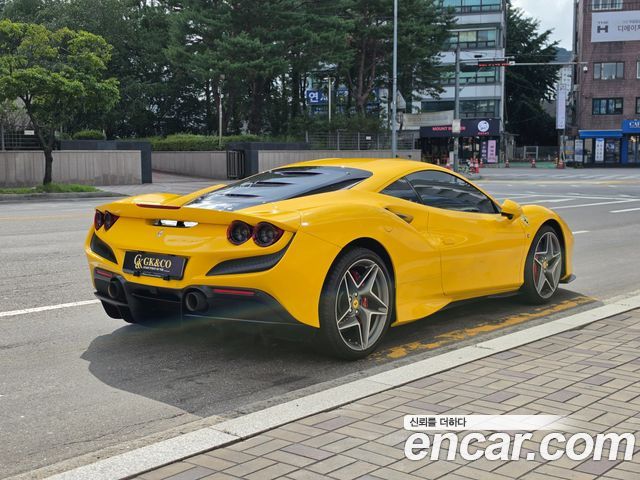 Ferrari F8 3.9 V8 — пробег 8430 км