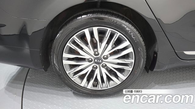 Kia K7 из Кореи Encar
