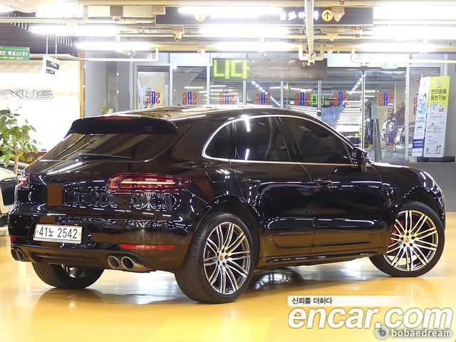 Porsche Macan из Кореи Encar