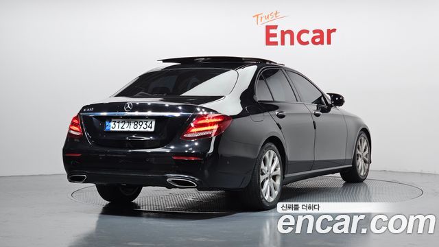Mercedes-Benz E-Class из Кореи Encar