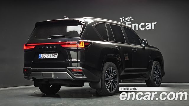 Lexus LX 700h Luxury — пробег 8 км — фото 2 из 5