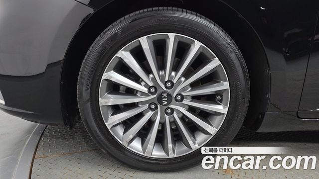 Kia K7 из Кореи Encar