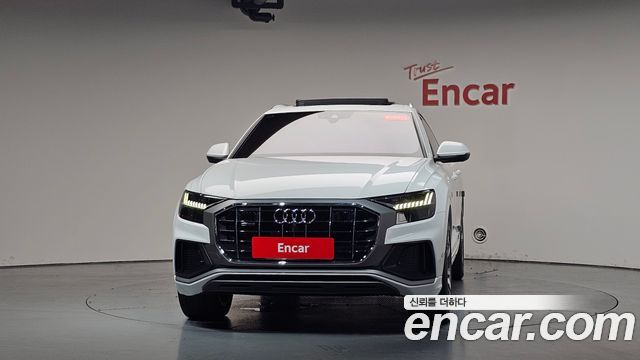 Audi Q8 50 TDI Quattro Premium — пробег 37 027 км