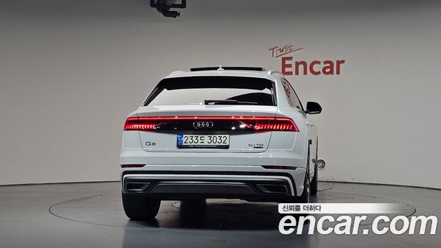 Audi Q8 50 TDI Quattro Premium — пробег 37 027 км