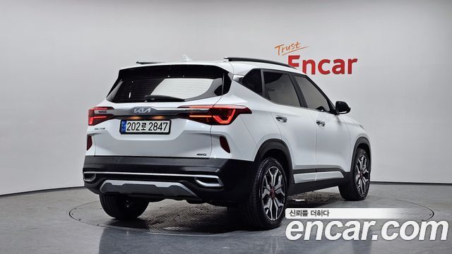Kia Seltos из Кореи Encar
