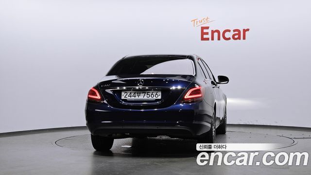 Mercedes-Benz C-Class из Кореи Encar