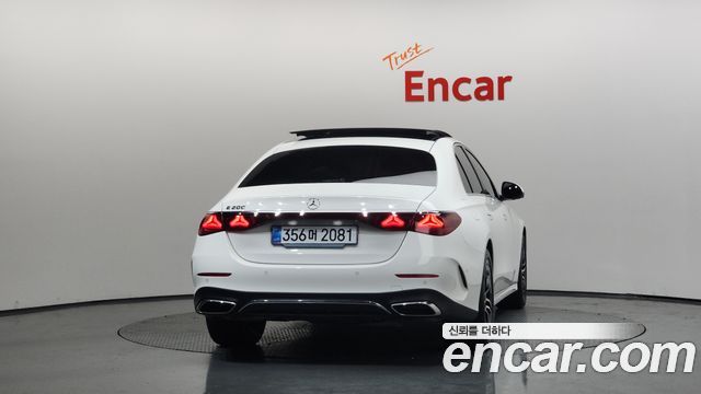 Mercedes-Benz E-Class из Кореи Encar