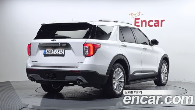 Ford Explorer 2.3 LimIted 4WD — пробег 43 019 км — фото 2 из 5