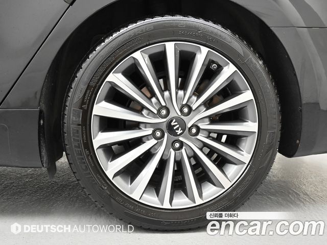 Kia K7 из Кореи Encar